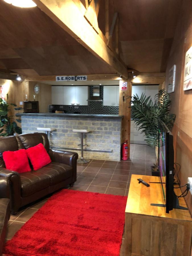 The Lodge Bedford Esterno foto